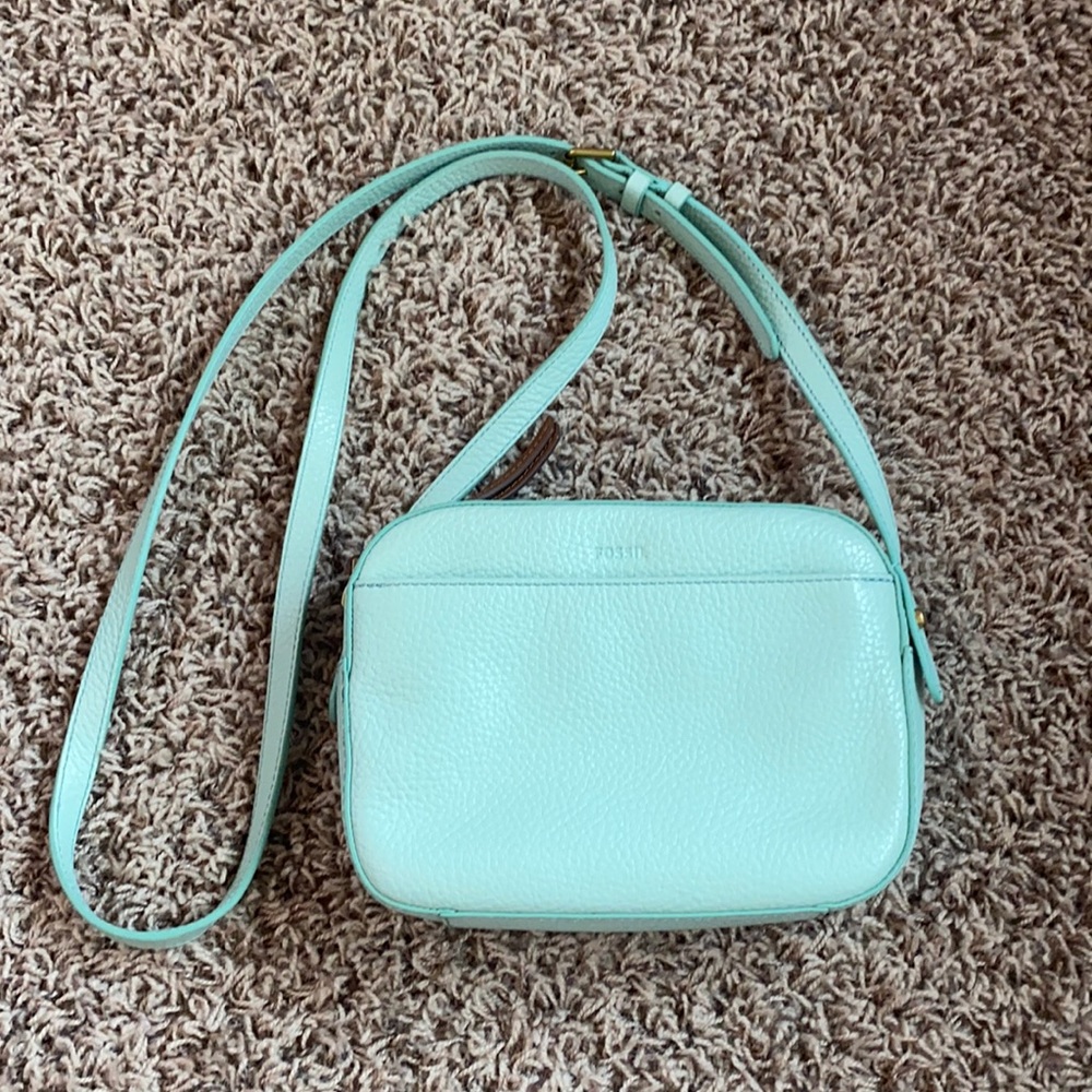 LIKE NEW Fossil Purse